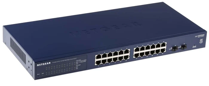 سويتش مُدار من Netgear, 24 منفذ وسرعة 1Gbps L2, 2 × SFP بسرعة 1Gbps  