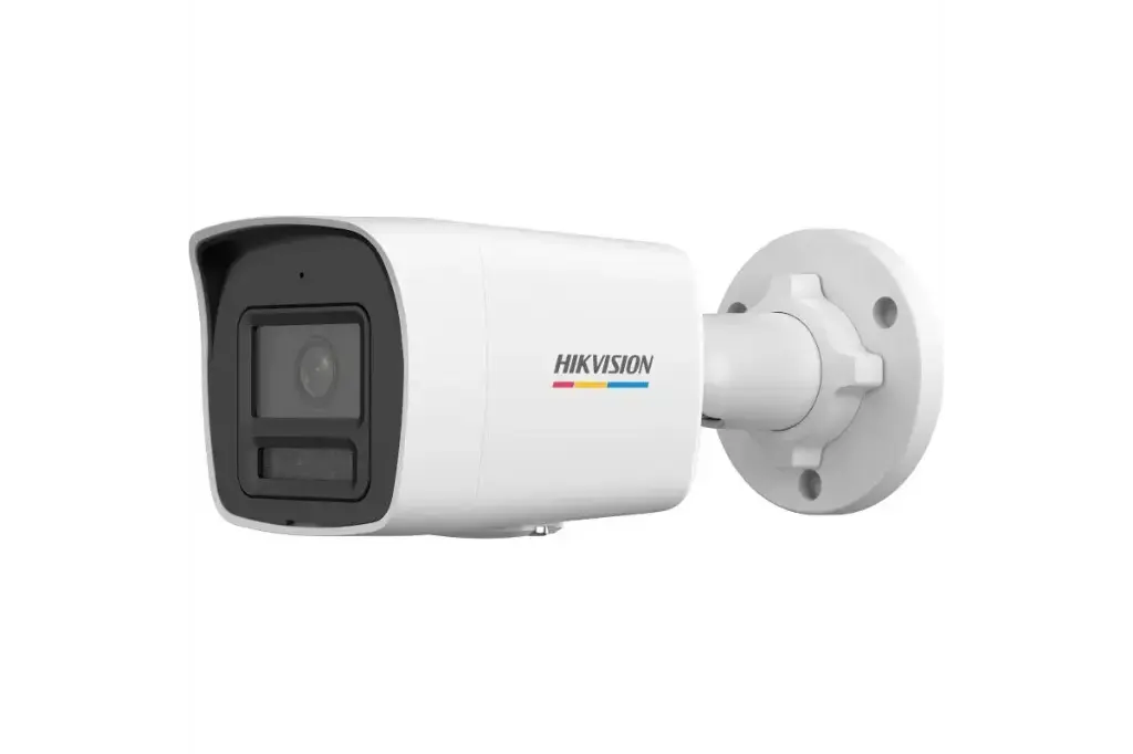 كاميرا مراقبة خارجية شبكية من Hikvision بدقة 4MP وعدسة ثابتة 2.8 مم  بتصميم رصاصة, مع صوت.