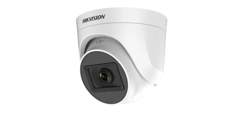 كاميرا مراقبة داخلية تناظرية من Hikvision بدقة 5MP وعدسة ثابتة 3.6-6 مم بتصميم قبة, بدون صوت.