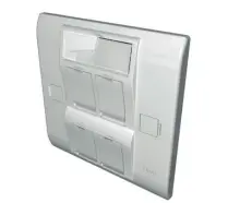 [BC864C] UK Face Plate 4 port 86x86 45/Angled with Dust Cover White